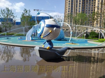 济南别墅区星球造型滑梯雕塑 大眼萌萌水上雕塑摆件