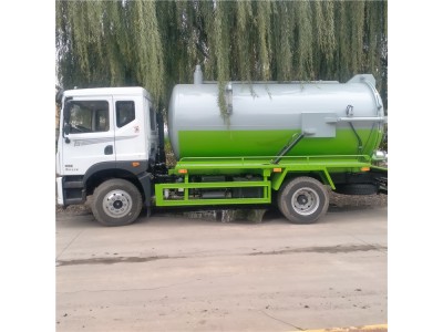 订购环卫12立方大型吸污车山东厂家低价销售价格报价表图1