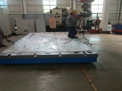 大型铸铁平台加工-多功能铸铁工作台设计-试验工作台生产厂家图1