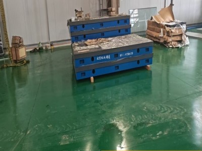 铸铁地板底座-大型铸铁试验平台加工-多块拼接试验地板生产厂家图1