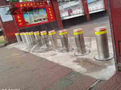 武汉学校路桩 防撞路桩 湖北路桩图2