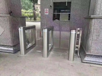 武汉不锈钢摆闸 学校出入口用摆闸 小区门禁摆闸 地铁出入口摆闸图1