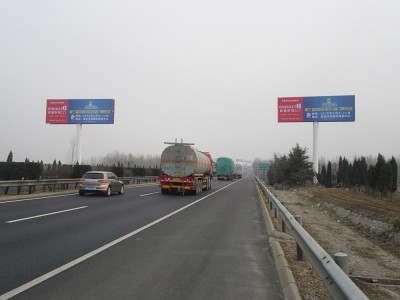 青岛高速广告牌 单立柱跨线桥广告位