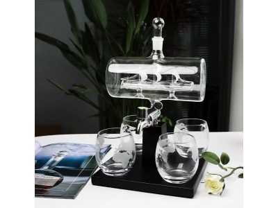 河北华企吹制高硼硅玻璃十二生肖马酒瓶高端工艺酒瓶动物酒器图3