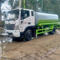 大庆环卫订购国六大型电子炮洒水车12吨雾炮喷洒车山东厂家***价格