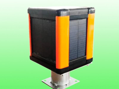 同步太阳能雾灯 方形太阳能诱导灯交通设施厂家图2