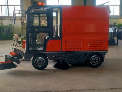 环保纯电动四轮洗扫车山东厂家价格多少钱一辆图2