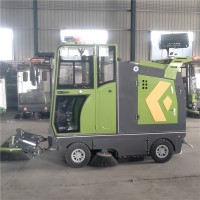山东环保（雾炮型）纯电动四轮扫路车