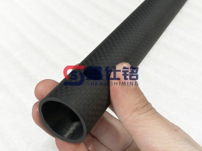 碳纤维圆管（带孔款）高强度  易安装 工业结构件减重优选图2