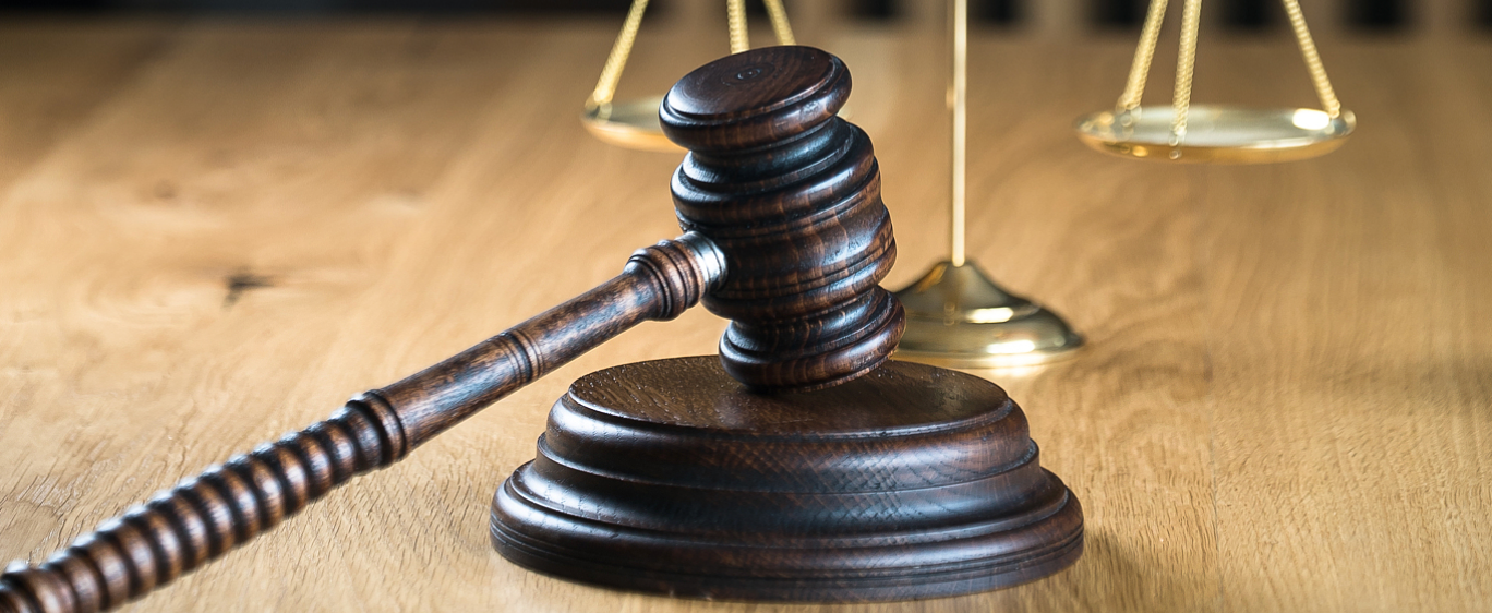 在抖音被人损害名誉该怎么办？如何处理？网络暴力应对指南：证据固定、平台举报与法律诉讼，维护商家与个人名誉权！