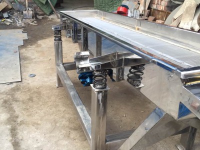 河南鹏发机械采石场专用多层直线筛分机  防爆电机