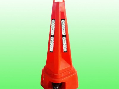 200瓦声光路锥报警器价格道路施工声光警示路锥图图1