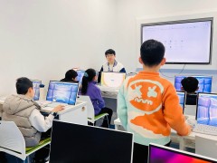 杭州少儿编程培训机构推荐：未来科技城宝妈首选，Python人工智能限时体验